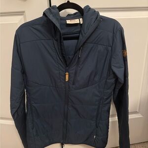 Fjallraven Women's Navy Puffer Jacket